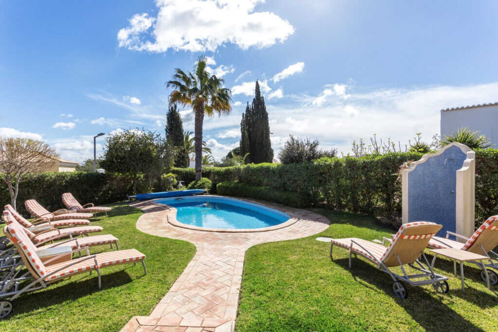 Neighborhood Marketing in San Diego: The Psychology Behind Customer Trust