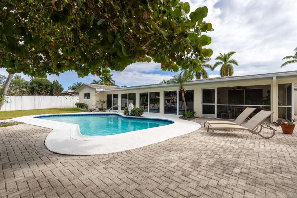 Pool Water Chemistry: How to Build a Scalable Business Model