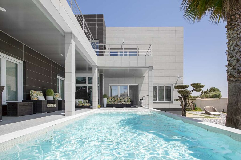 Why Route Density Matters in Apache Junction, Arizona