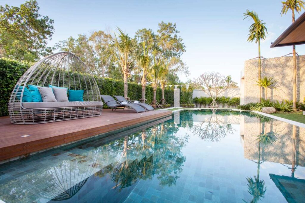 Pool Service Pricing in Tampa: How Technology Is Changing the Industry