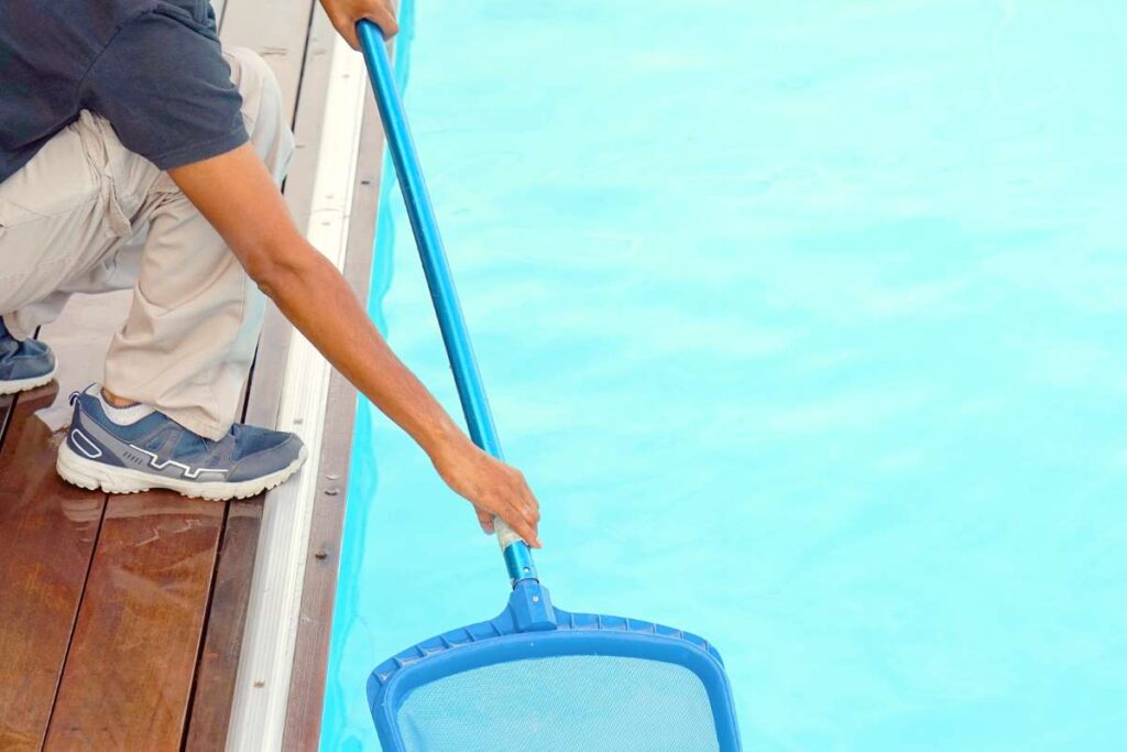 What Makes Orlando’s Pool Service Market Competitive