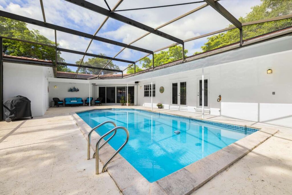 Why Most Pool Service Discounts Hurt Profitability