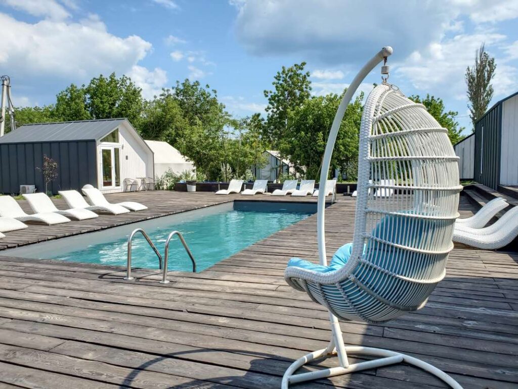 The Importance of Seasonal Planning in Pool Route Management