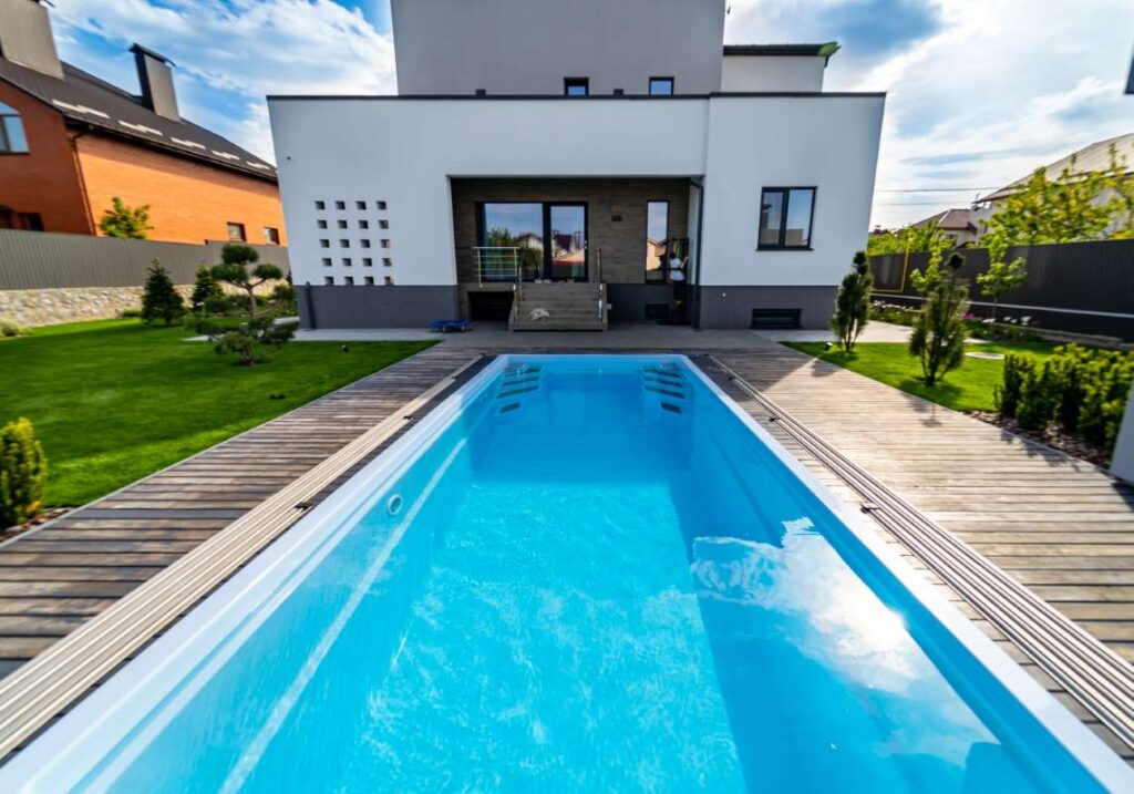 Pool Service Branding: How Data Improves Decision‑Making