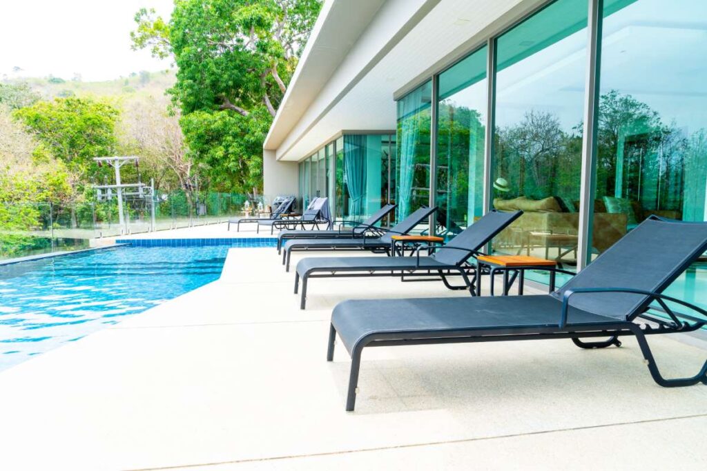 Pool Service Branding: Mistakes New Business Owners Should Avoid